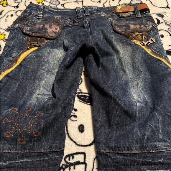 Raw trendy modern blue jeans - Picture 6 of 7